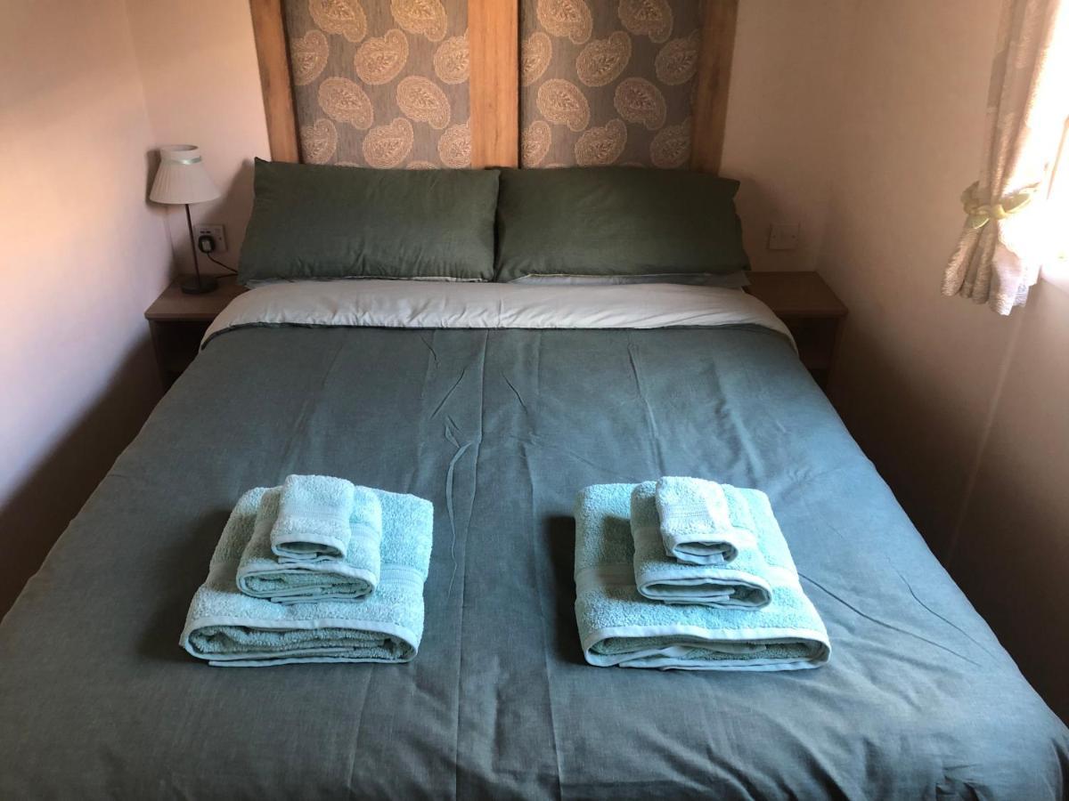 Classy Caravan With Ample Space Bembridge Ngoại thất bức ảnh